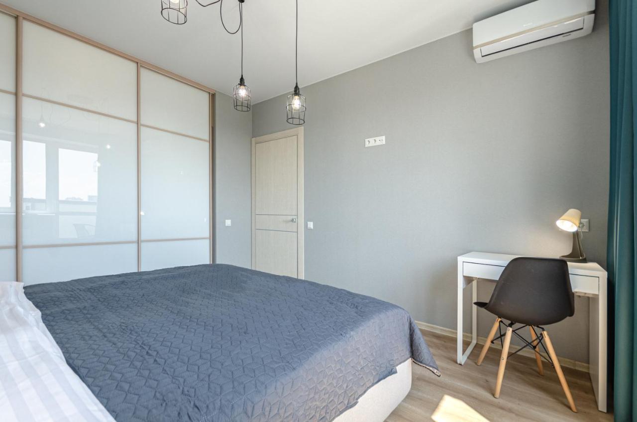 Petrovdom 5-25 In Cozy Apartment In Residential Complex "Beresteiskyi" Kyiv Exterior photo