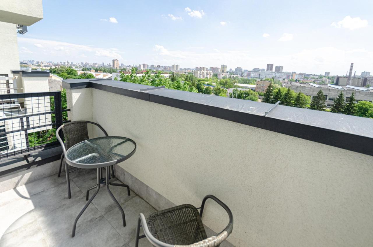 Petrovdom 5-25 In Cozy Apartment In Residential Complex "Beresteiskyi" Kyiv Exterior photo